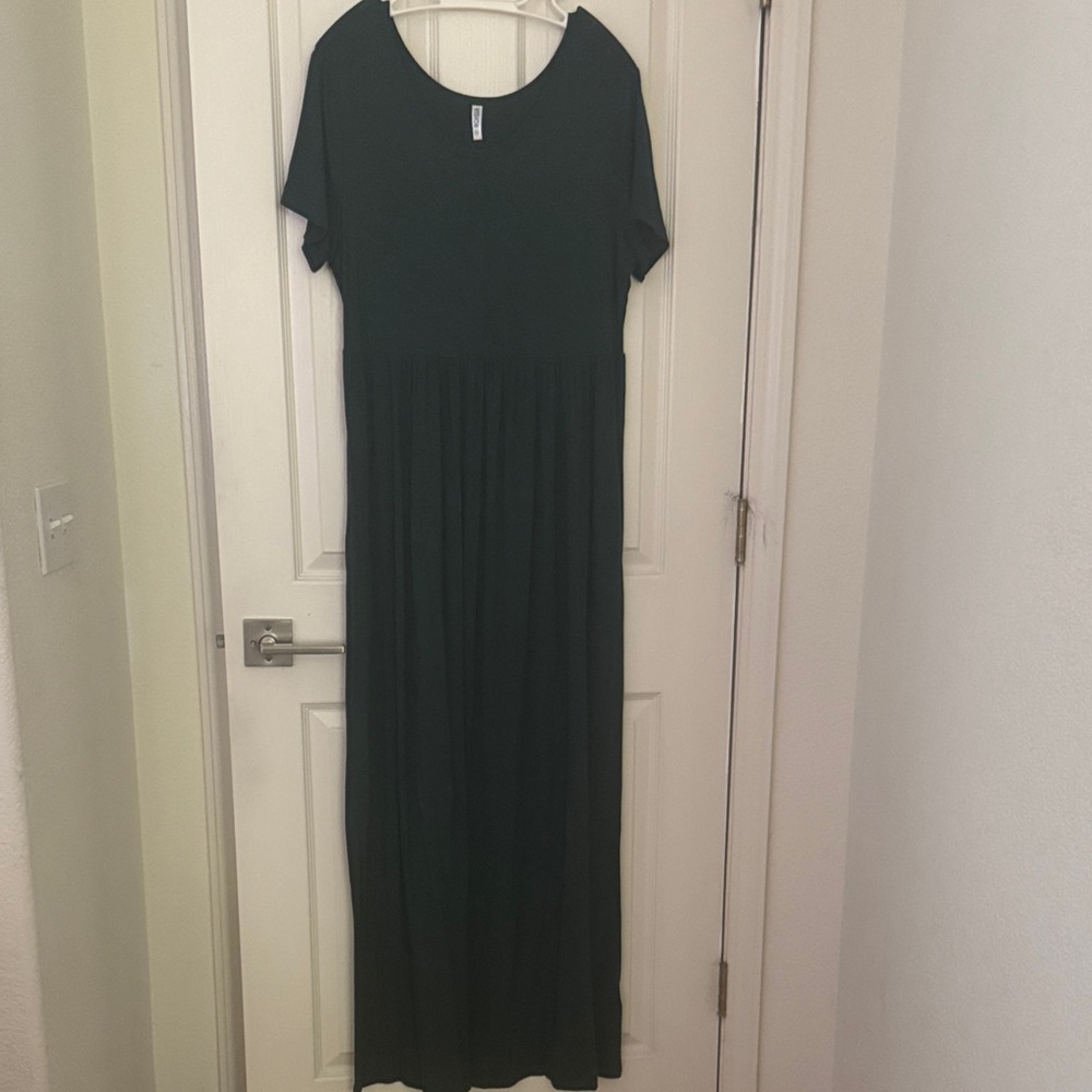 Elegant Dark Green Maxi Dress
